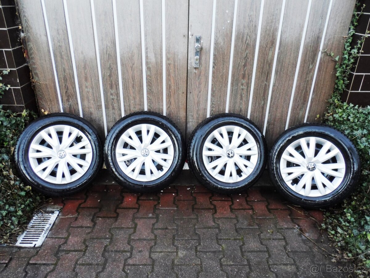 Komplet Zimní Sada Dunlop +Poklice205/60/16 ET 46 5X112