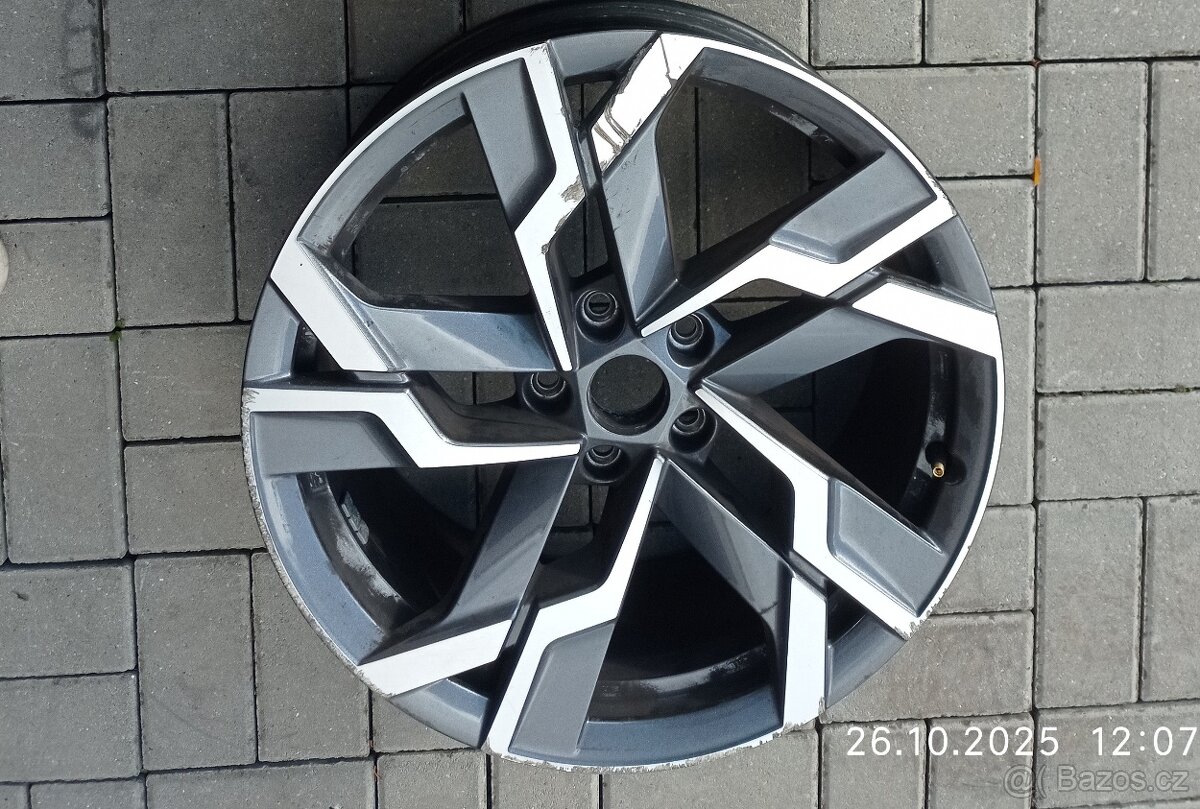 1x al disk 19" SAGITARIUS originál Škoda KAROQ r.v. 2023