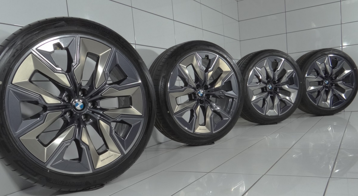 Letní kola 21" BMW I7 G70 X3 G45