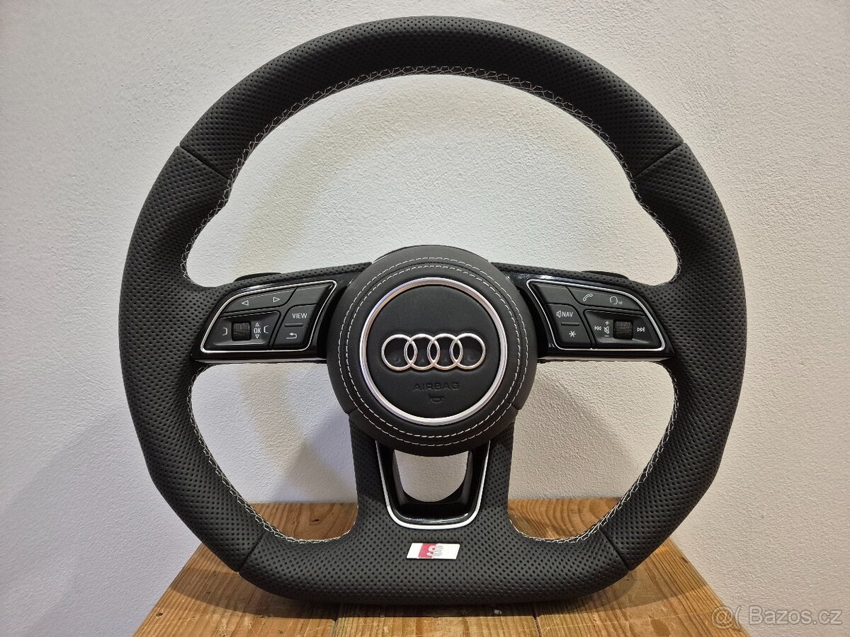 AUDI ŠPORTOVÝ VOLANT CELO-PERFOROVANÝ