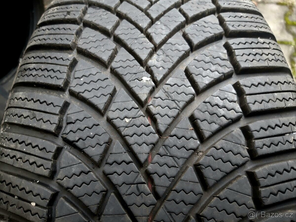 2ks zimních pneu 235/55 R17 Bridgestone