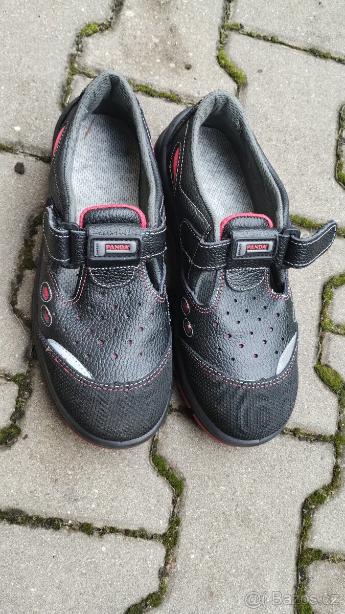 Nové pracovní boty Panda vel. 40
