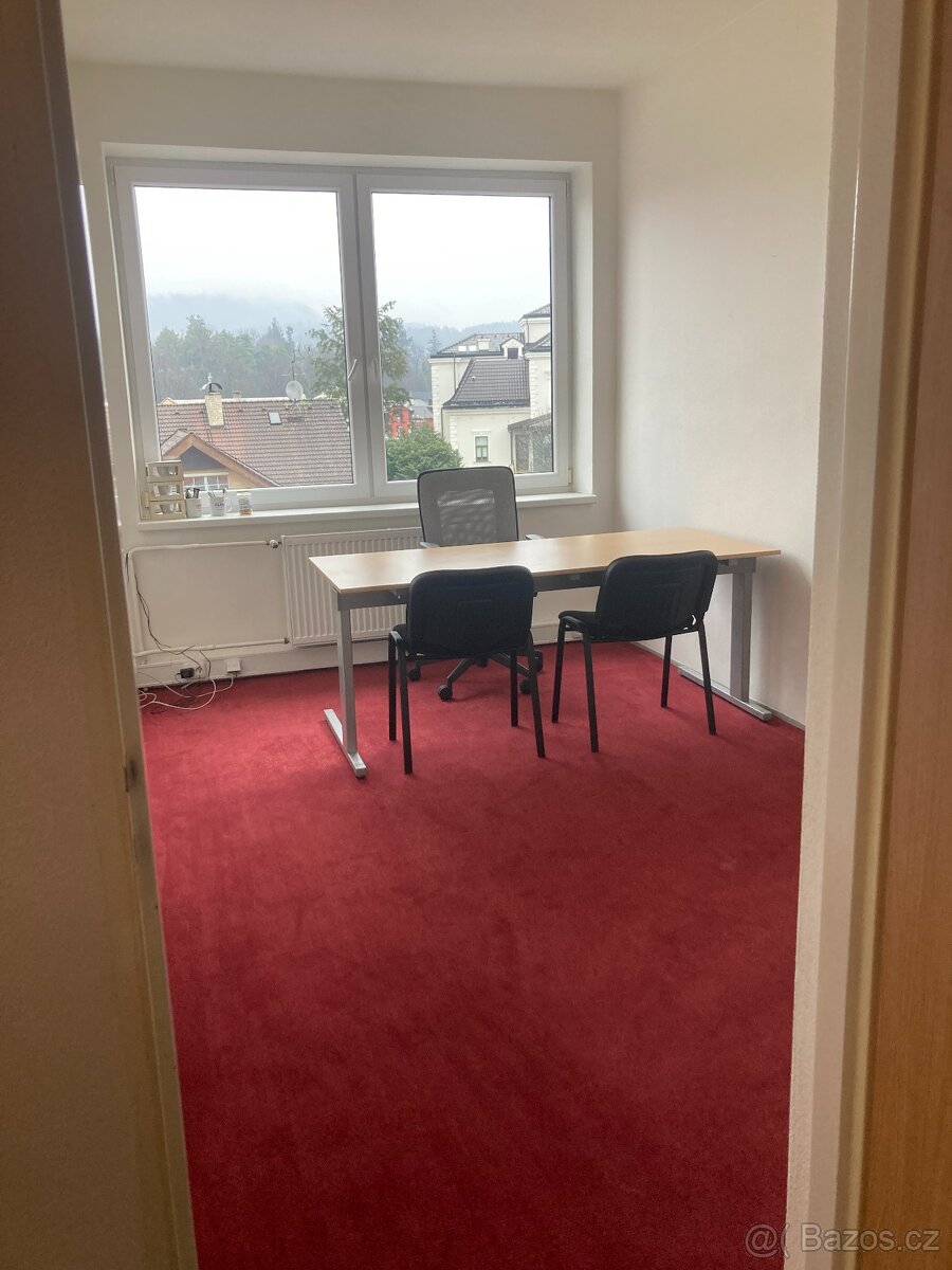 Pronájem kanceláře 13m2, Rožnov pod Radhoštěm