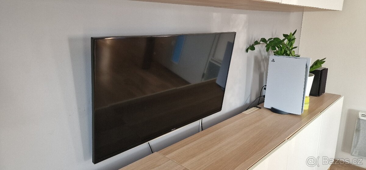 Prodám TV zn. Samsung model UE40J6272SU