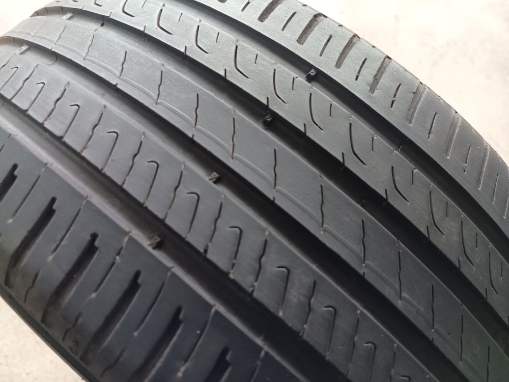 215/50 R17 BARUM (5022)