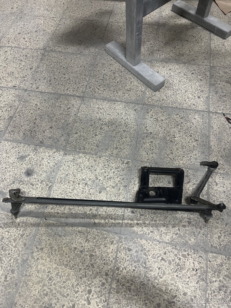 bmw e23 stěrače, znaky