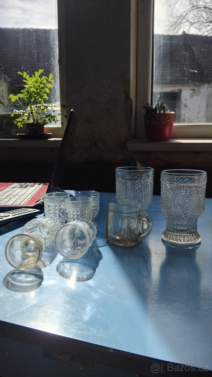 mix sklo a porcelán