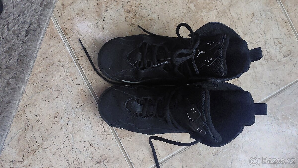 Sneakersy True Flight Jordan