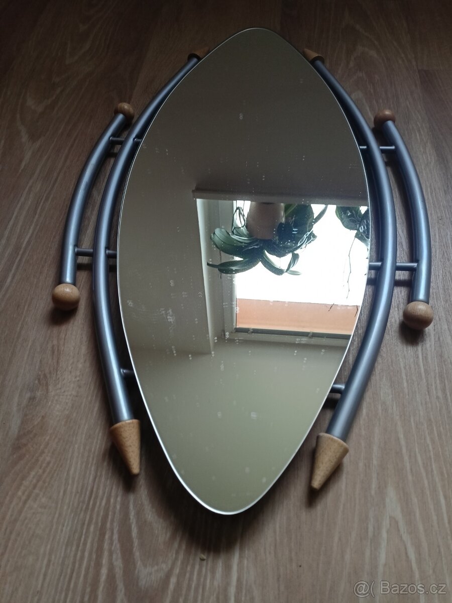 Zrcadlo+polička+věšák