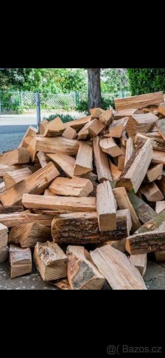 Palivové dřevo dříví tvrdé do vyprodání zásob Akce