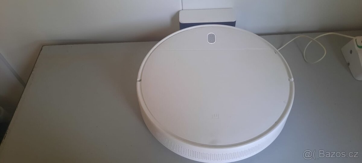 Robotický vysavač Mi-robot