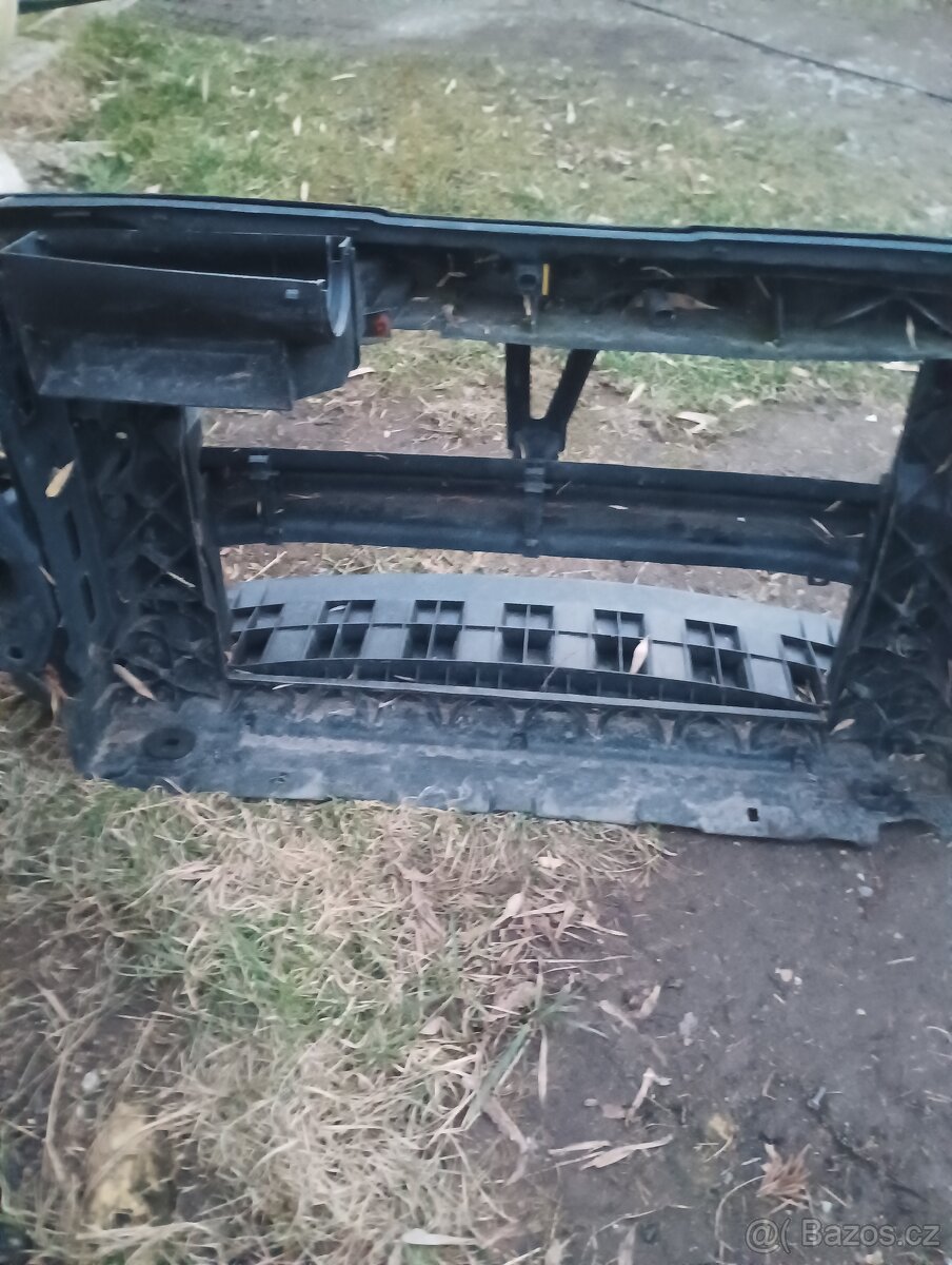 Prodám chladícovou stěnu na škoda Superb 2