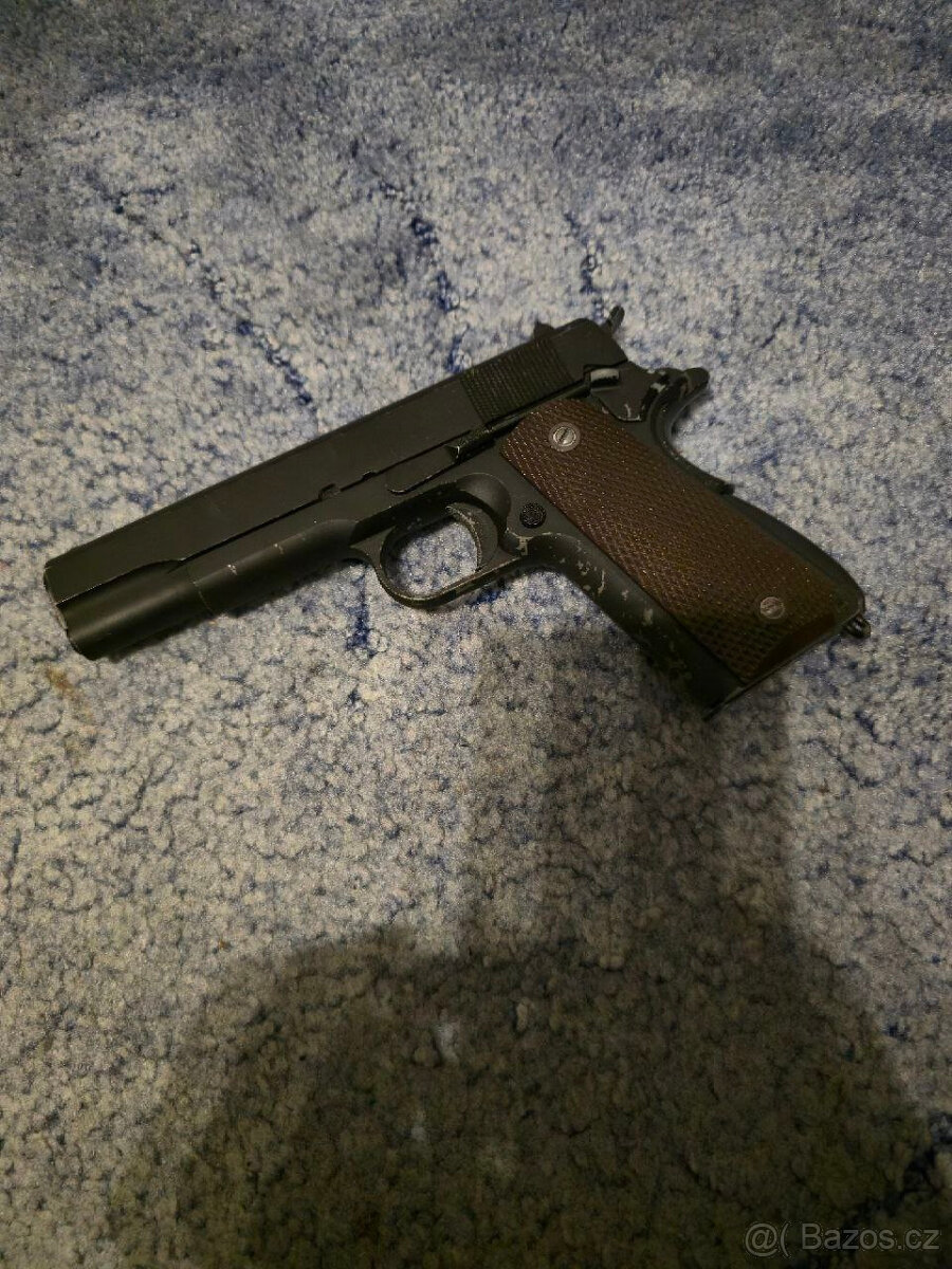 Airsoft Colt 1911 WE