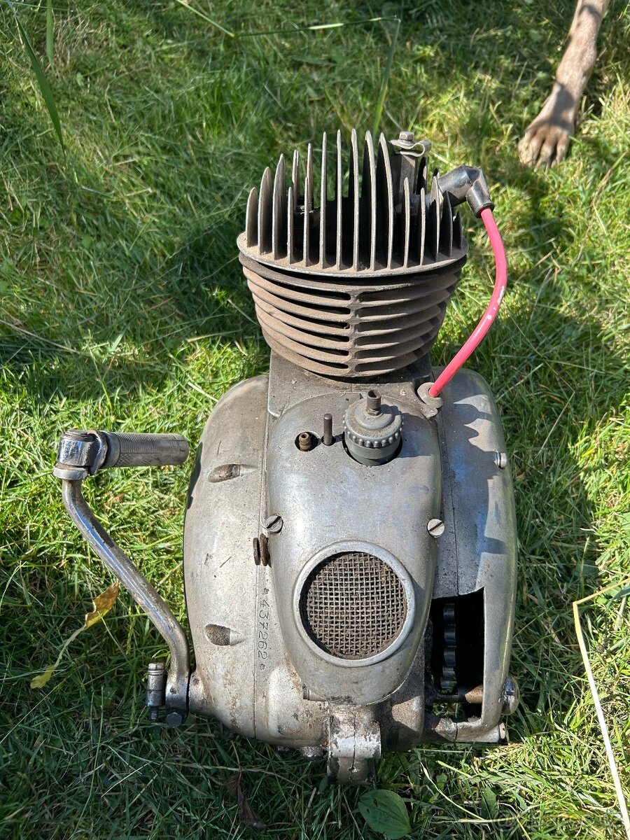 Motor CZ 150c 125c