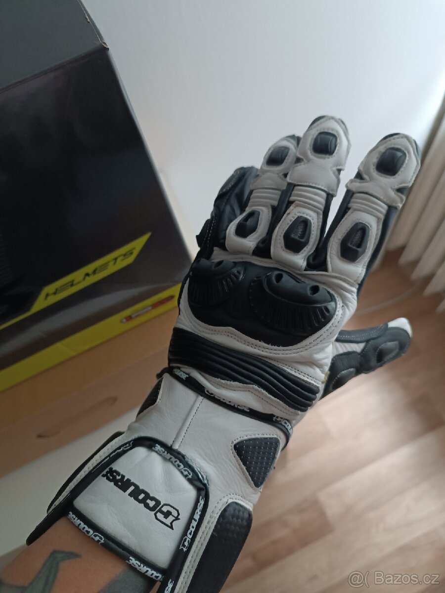 Motocyklové rukavice M