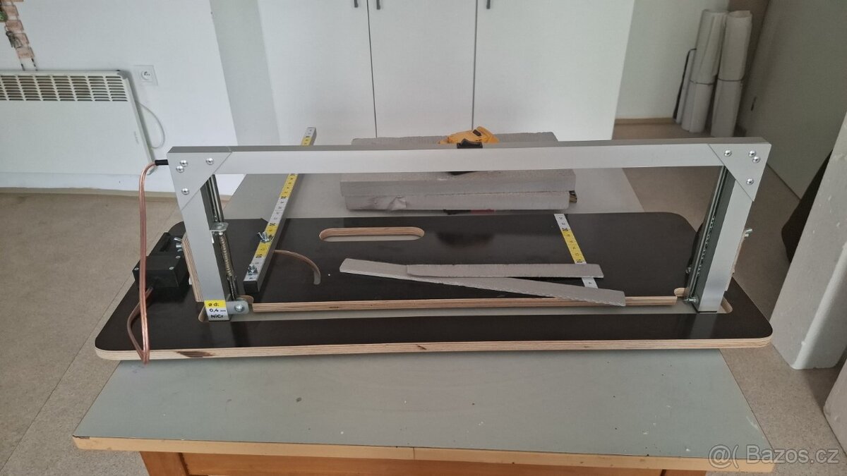 Nová akumulátorová řezačka polystyrenu,styrodu 63cm +7x drát