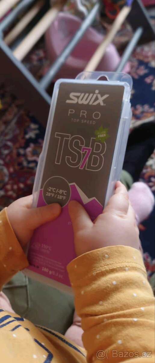 SWIX TS7B závodní skluzový vosk parafín na běžky i lyže