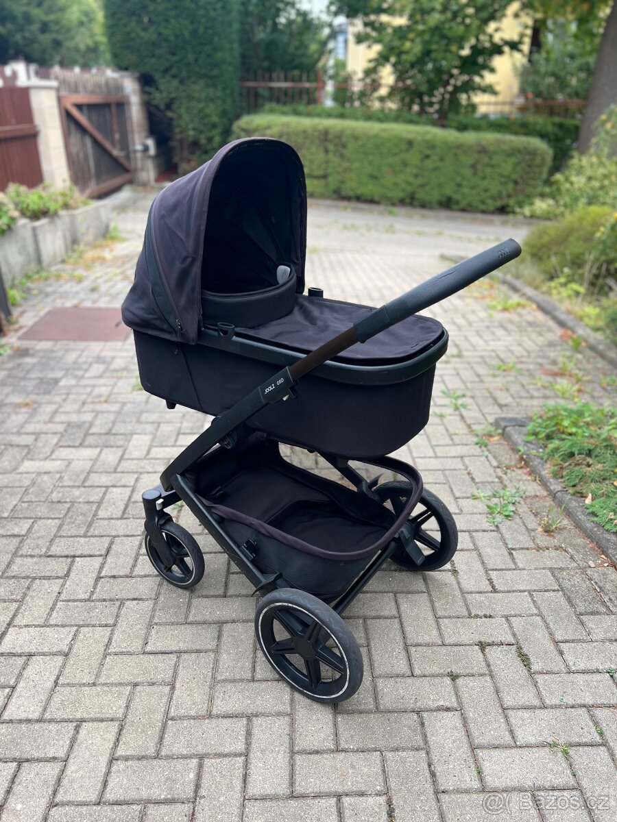 Kočárek Joolz Geo3 kompletní set | Brilliant black