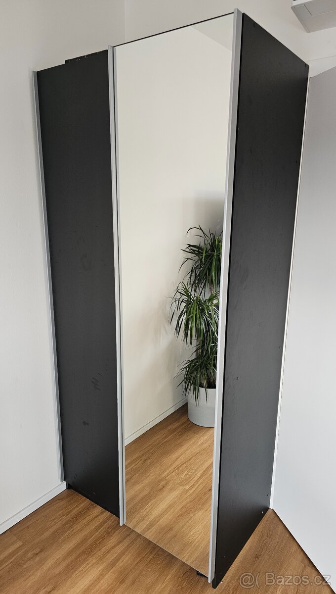 Ikea Pax černá skříň 100x60x215 (ŠxHxV)
