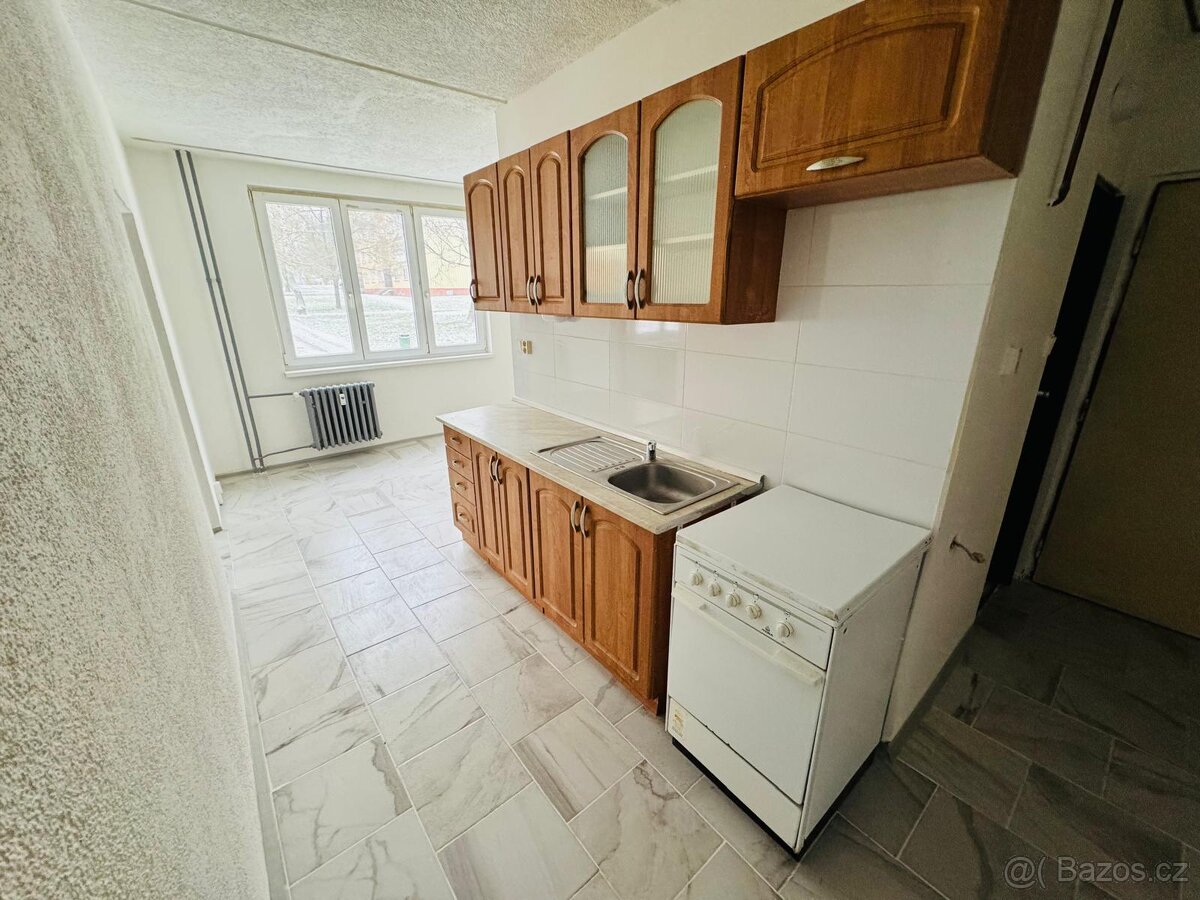 (438) Pronájem, byt 3+1, 63 m,  165, Vintířov