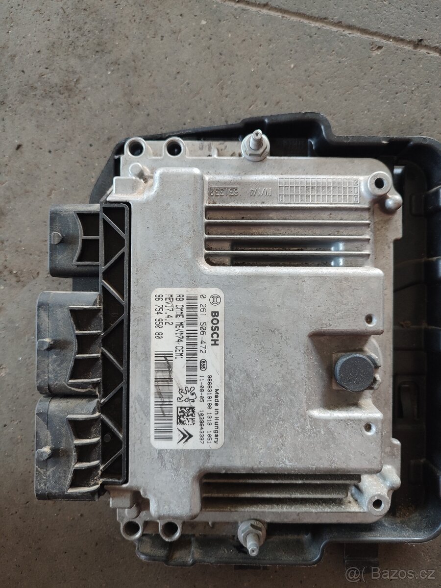 Peugeot 207 řídící jednotka.