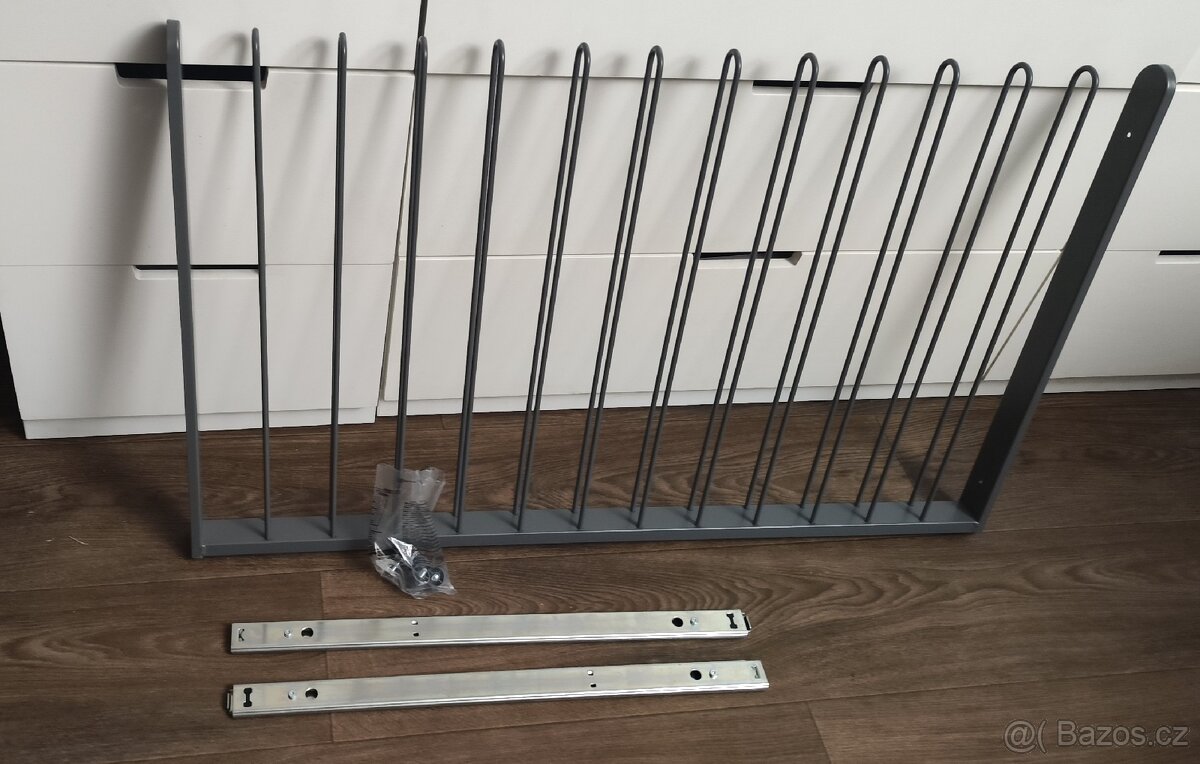 Ikea výsuvný věšák na kalhoty komplement /PAX, 100x58 cm
