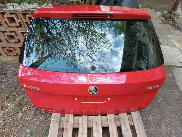 Skoda Fabia 3 - víko kufru, páté dveře