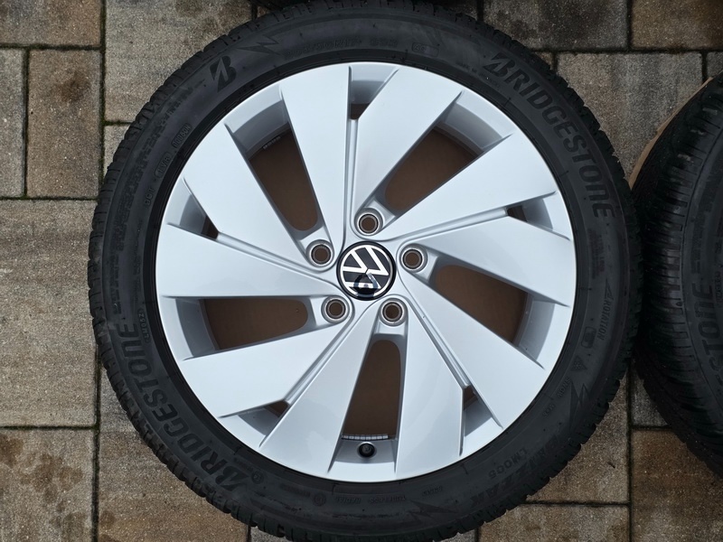 zimní originál VW Golf Belmont 6,5x17" 5x112 ET46 s pneu 20