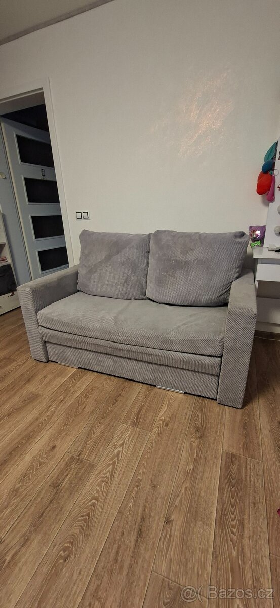 Prodám rozkládací pohovku