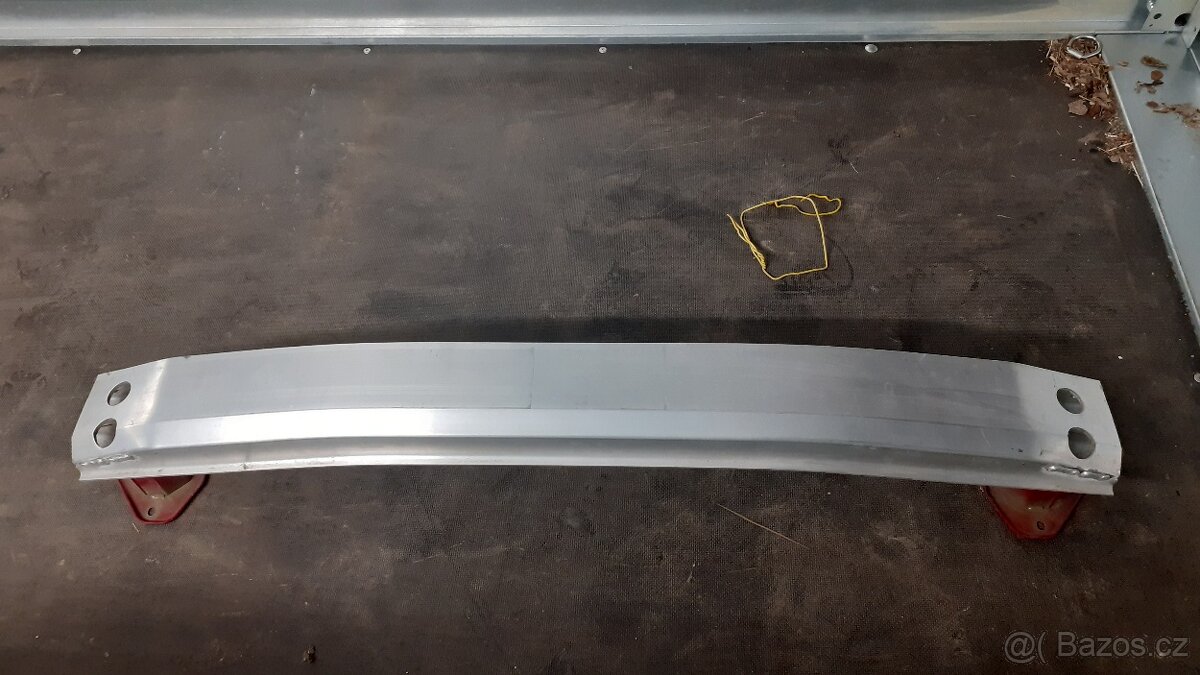 Výztuha zadního nárazníku Honda Civic