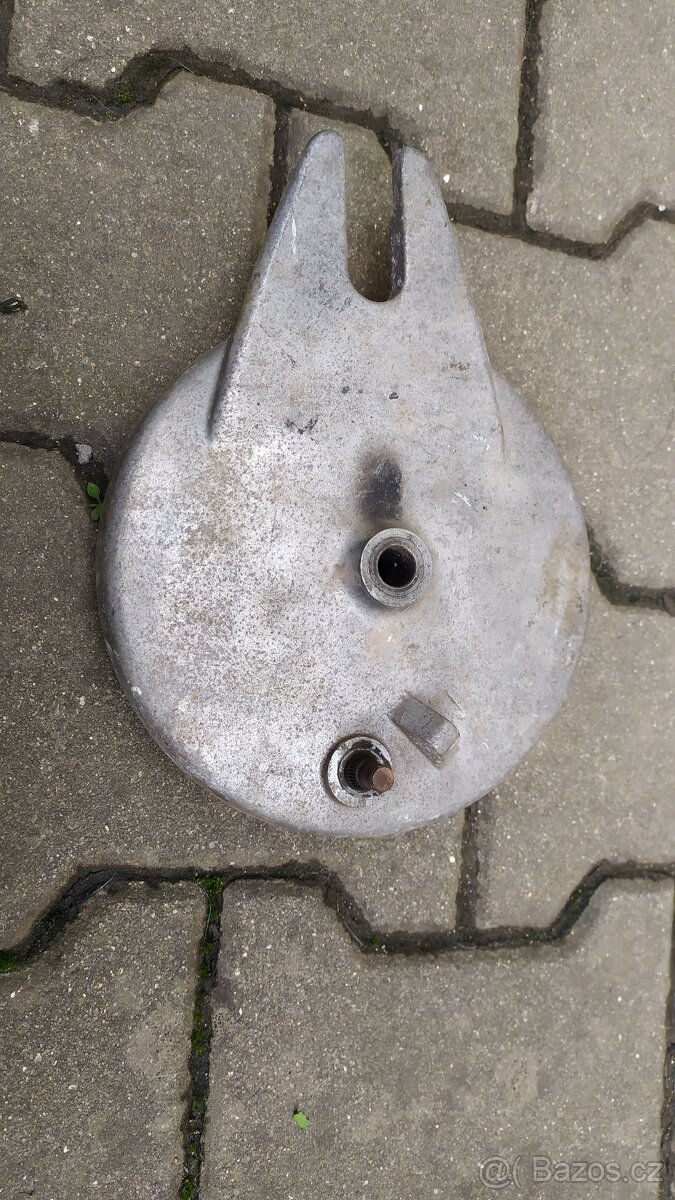 Zundapp 200 brzdový štít na kolo