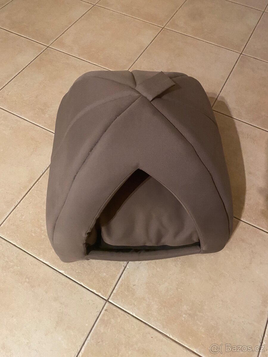 Psi kukaň pelíšek