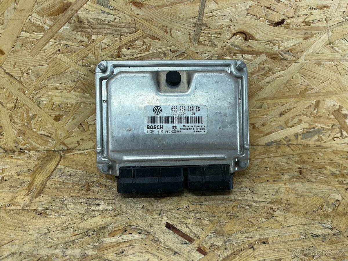 ŘÍDICÍ JEDNOTKA MOTORU 038906019EG