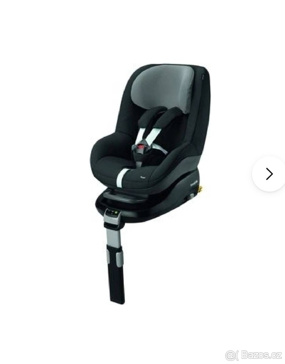 Maxi Cosi Pearl vcetne Isofix zakladny.