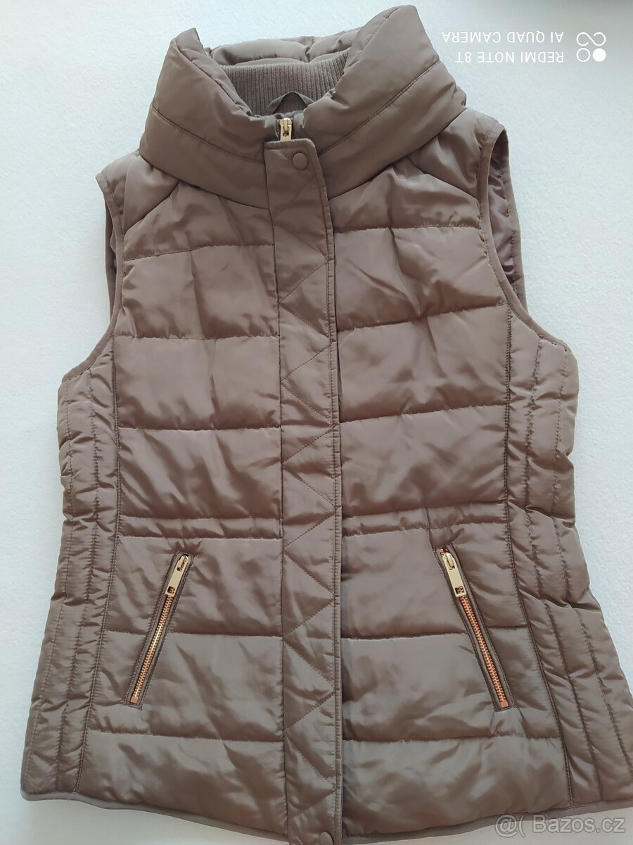 NOVÁ VESTA, zn. LAURA  ASHLEY