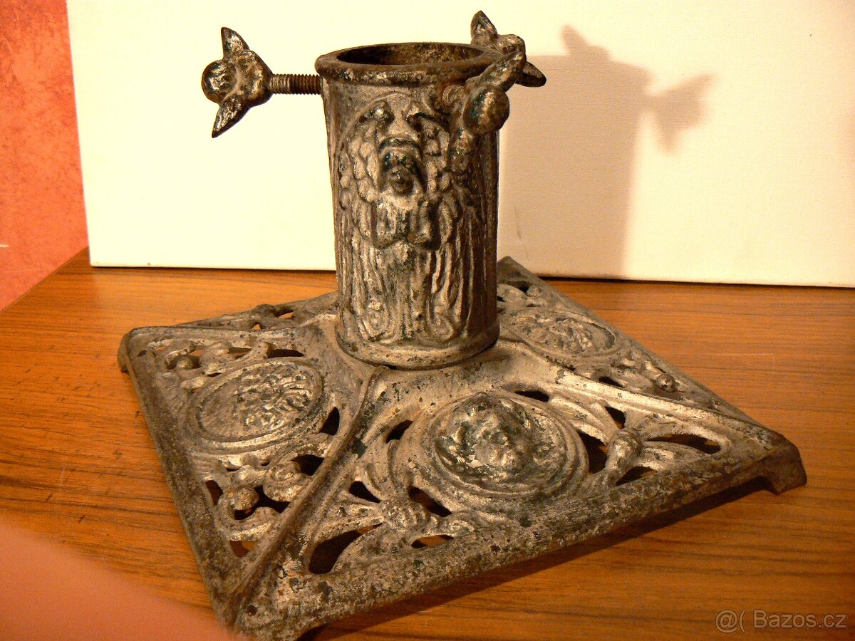 stojan na vánoční strom