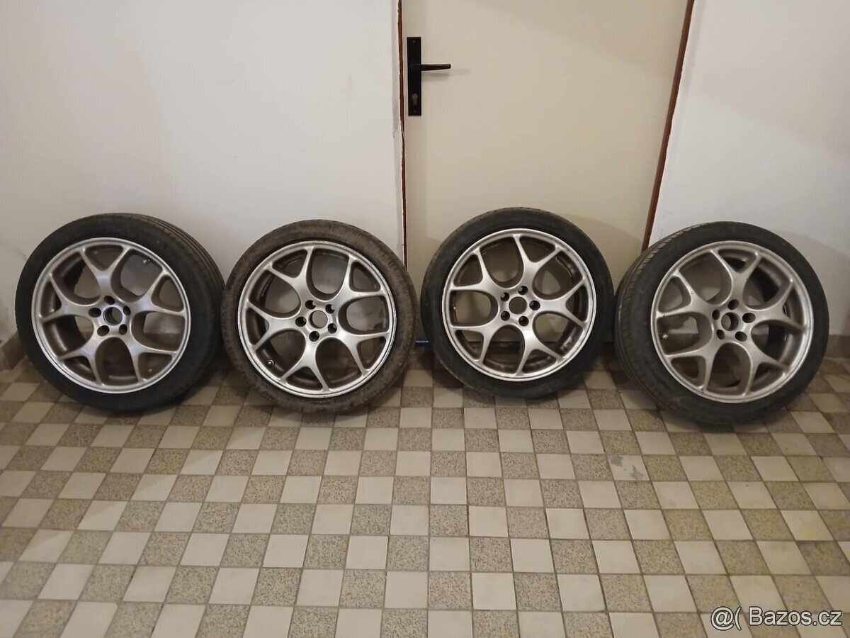 5x100 205/45 R17 ET 35