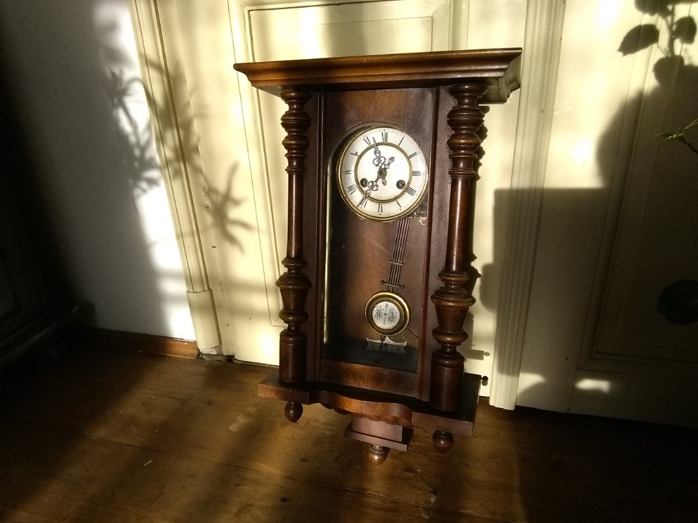 Neorenesanční hodiny pendlovky