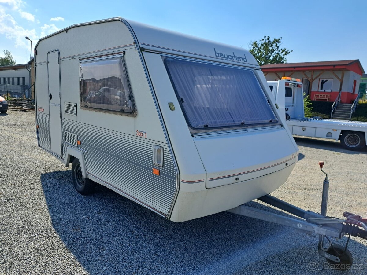 Obytný karavan BEYERLAND 2038 SPRINTER