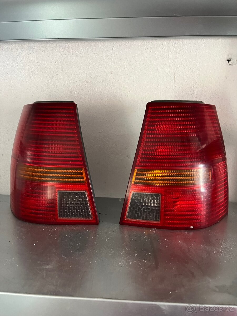 PRODÁM zadní světla VW Golf 4