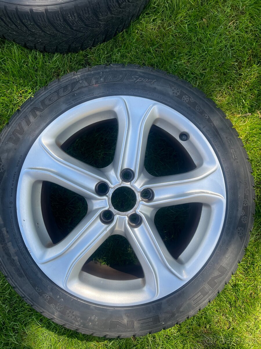 kola audi 5x112 na zimnich gumach stav hezky