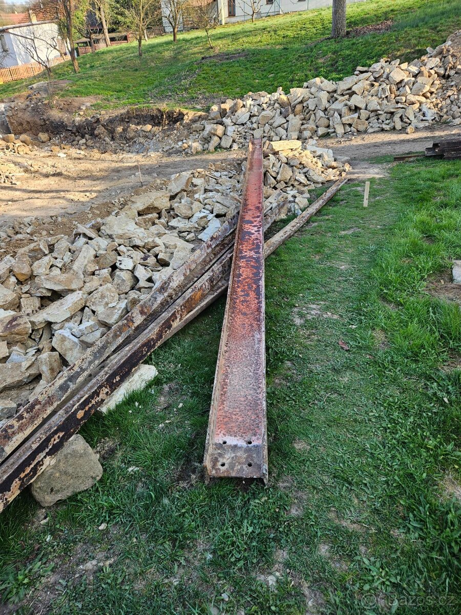 Ocelový nosník I 280