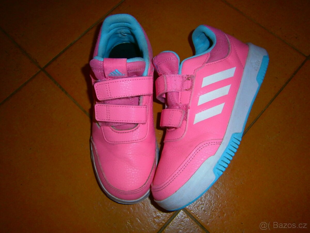 Krásné tenisky Adidas vel.35