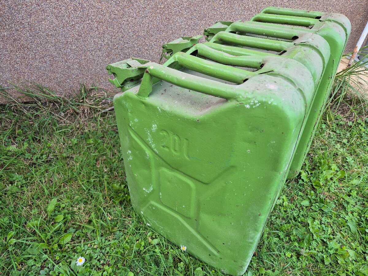Plechový kanystr 20l - 3ks