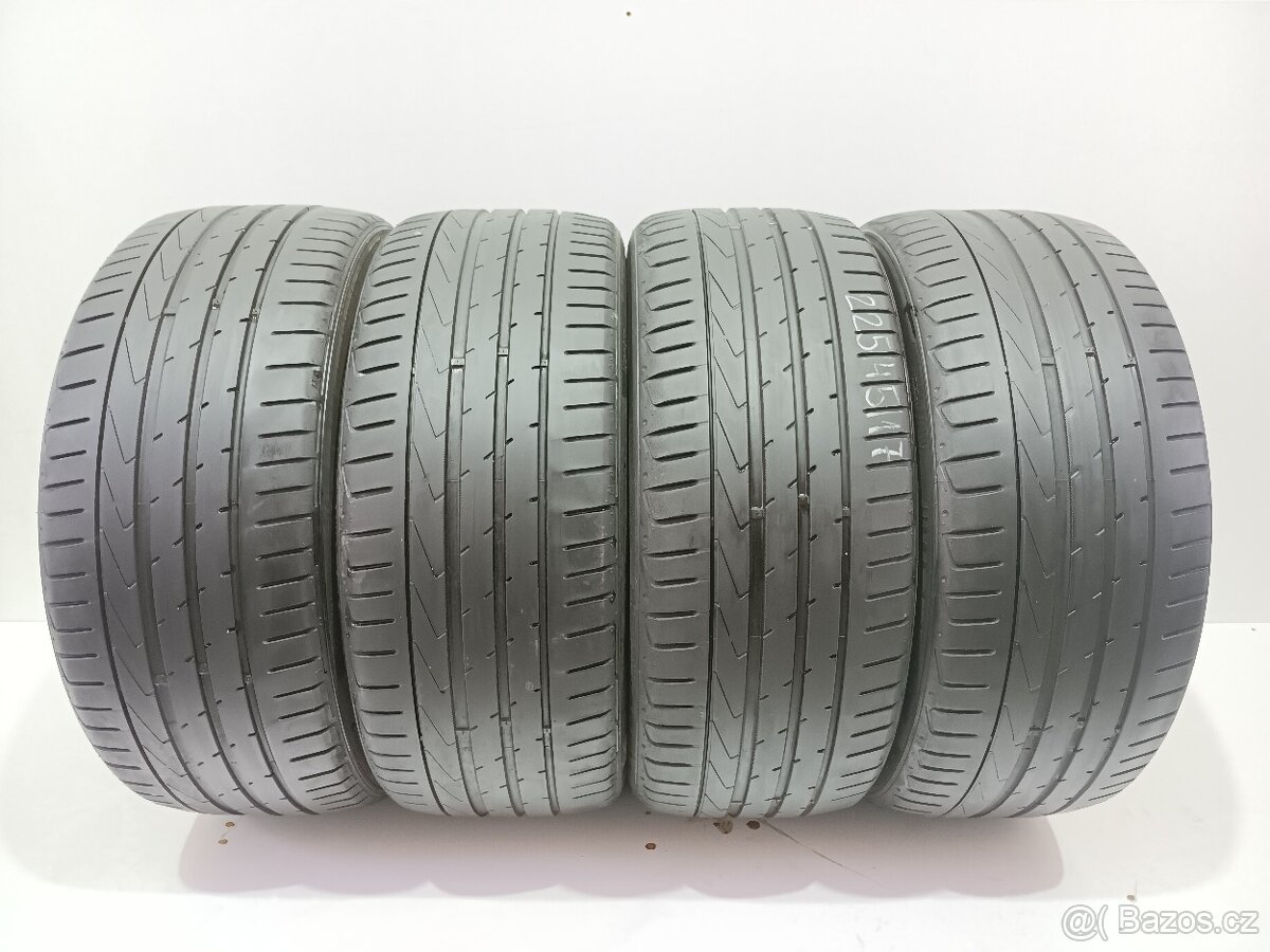 Letní pneu 225/45/17 Hankook