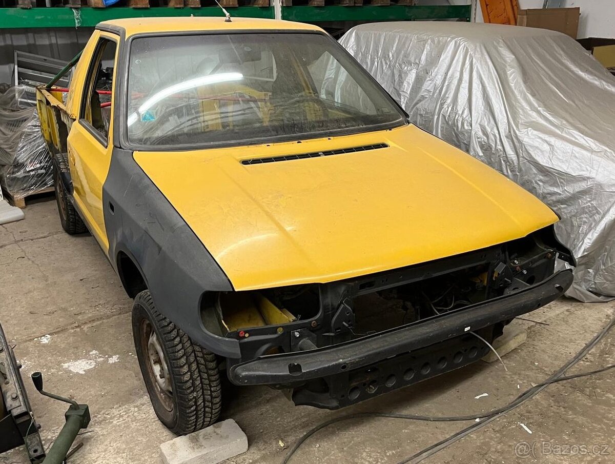 Škoda Felicia FUN karoserie na kolech