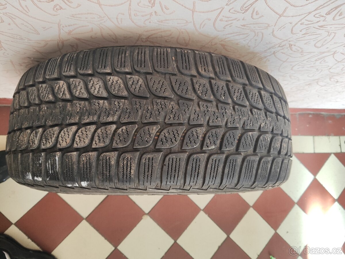 Prodám 4ks R16 205/60. Zimní