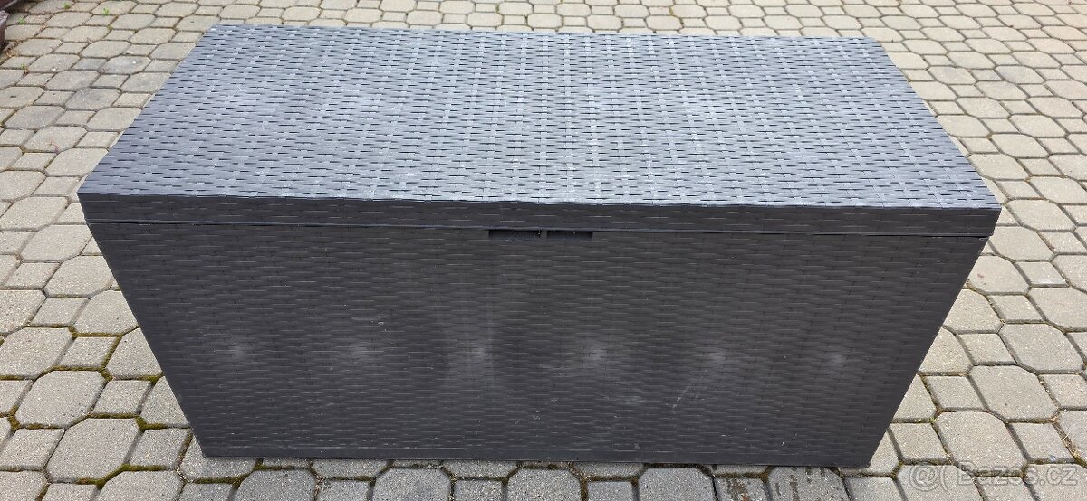 Zahradní box 350L - truhla - úložný prostor