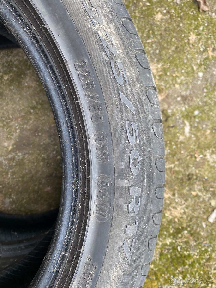 Pneu 225/50 R17