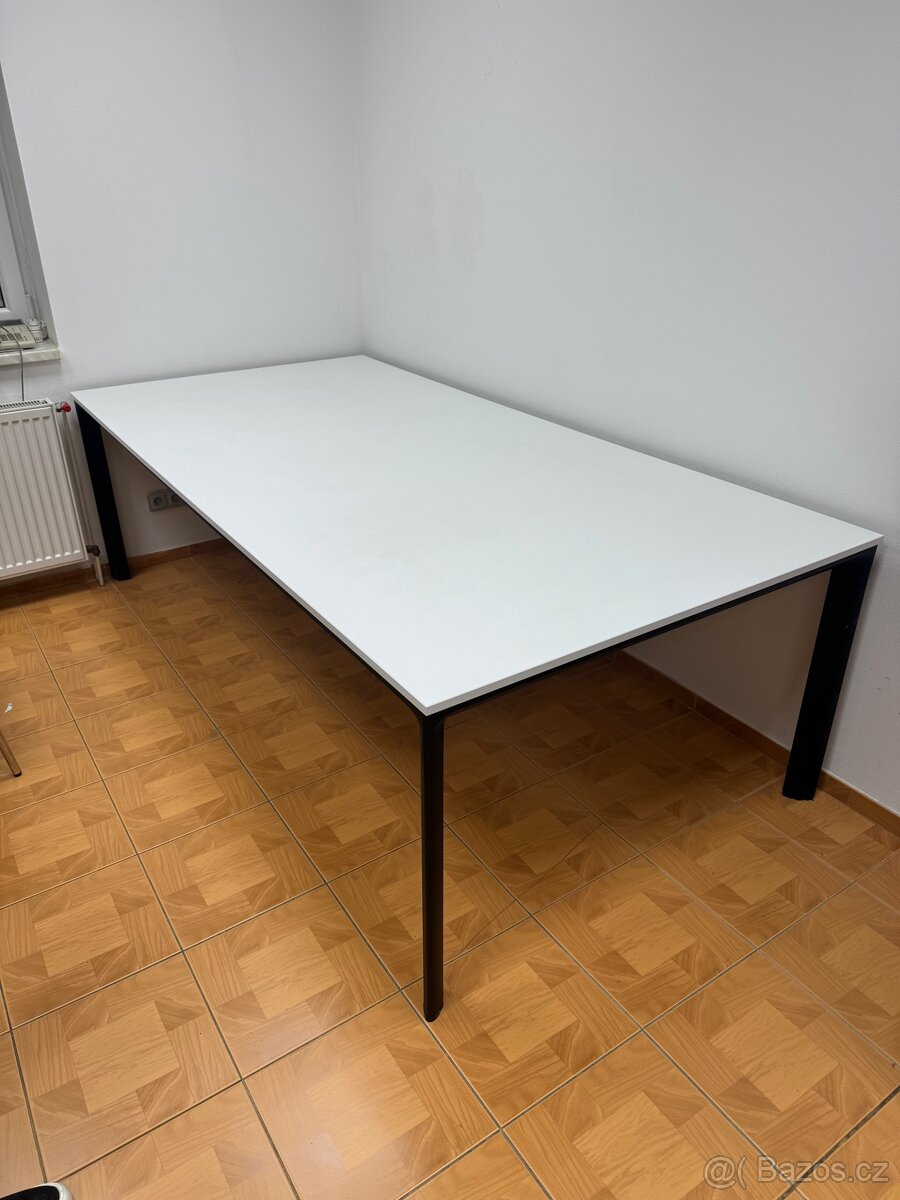 Velký kancelářství stůl 240x120